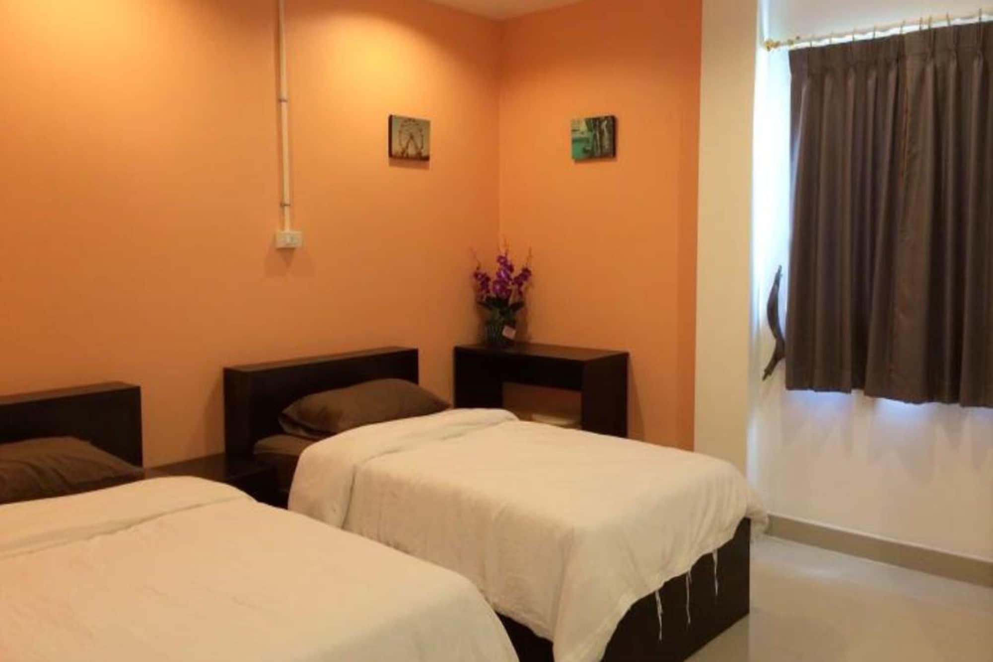 อยู่ดี รูม แอนด์ คอฟฟี่ Hotel กาญจนบุรี ภายนอก รูปภาพ