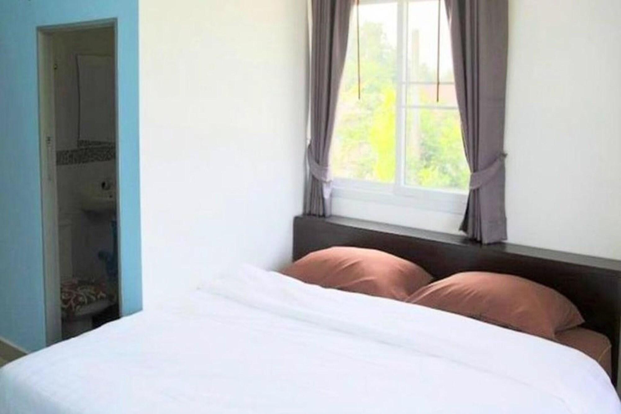 อยู่ดี รูม แอนด์ คอฟฟี่ Hotel กาญจนบุรี ภายนอก รูปภาพ