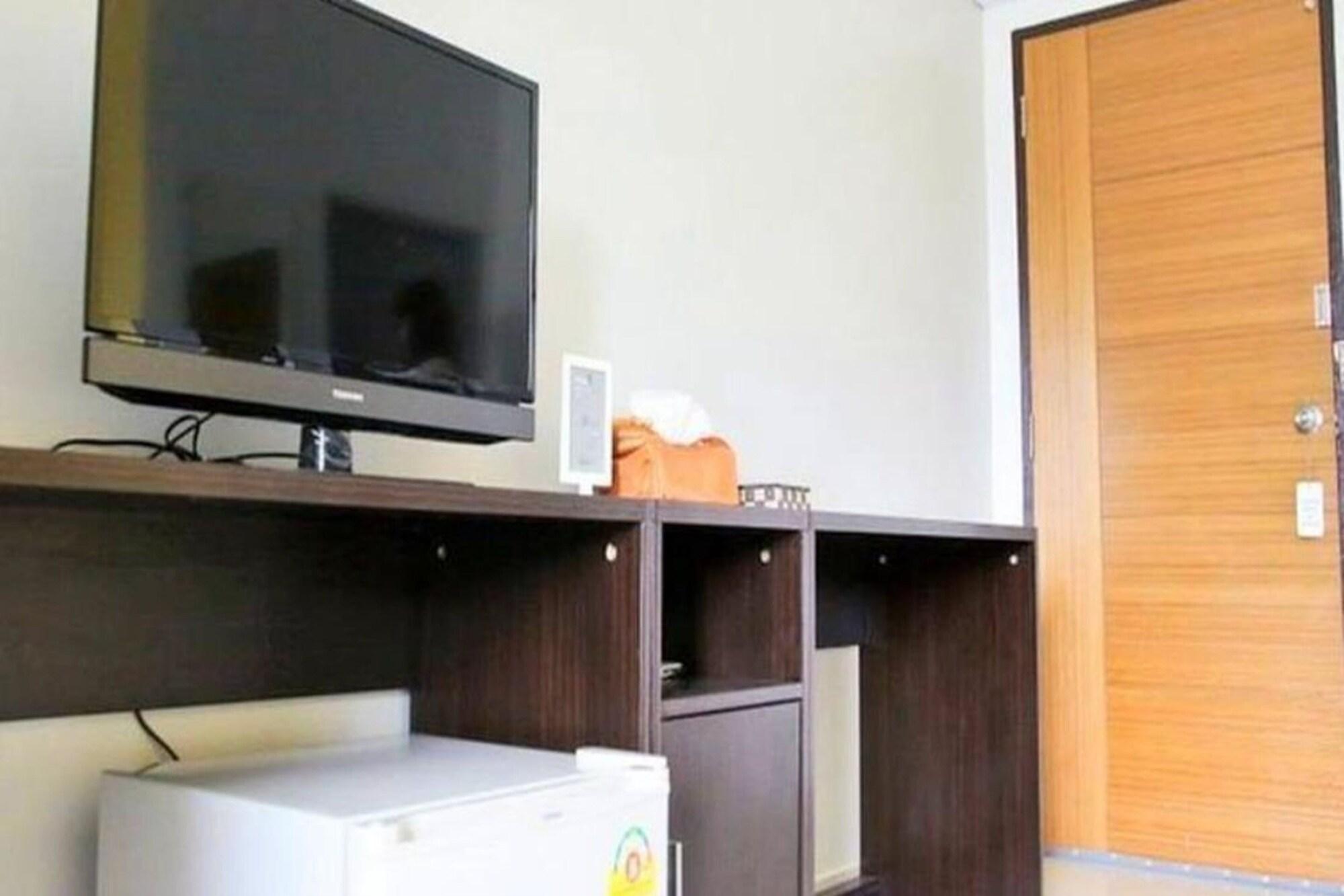 อยู่ดี รูม แอนด์ คอฟฟี่ Hotel กาญจนบุรี ภายนอก รูปภาพ